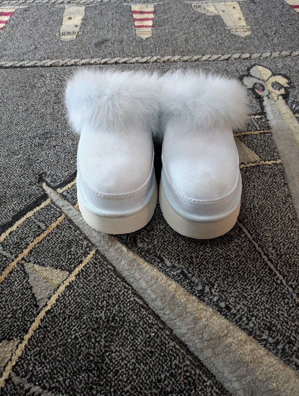 Ugg Disquette shoe
